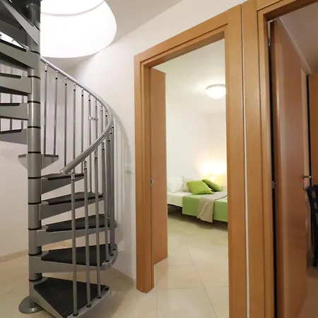 In Centro A Pochi Minuti Dal Lungomare Tatil Evi